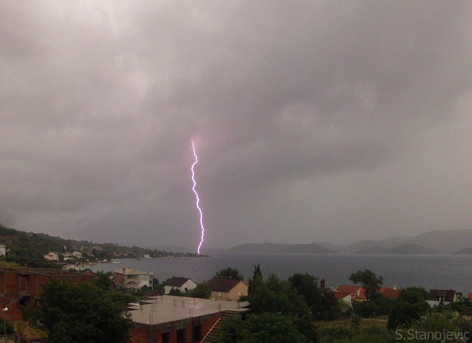 10585308_10152590693799643_317799203_n